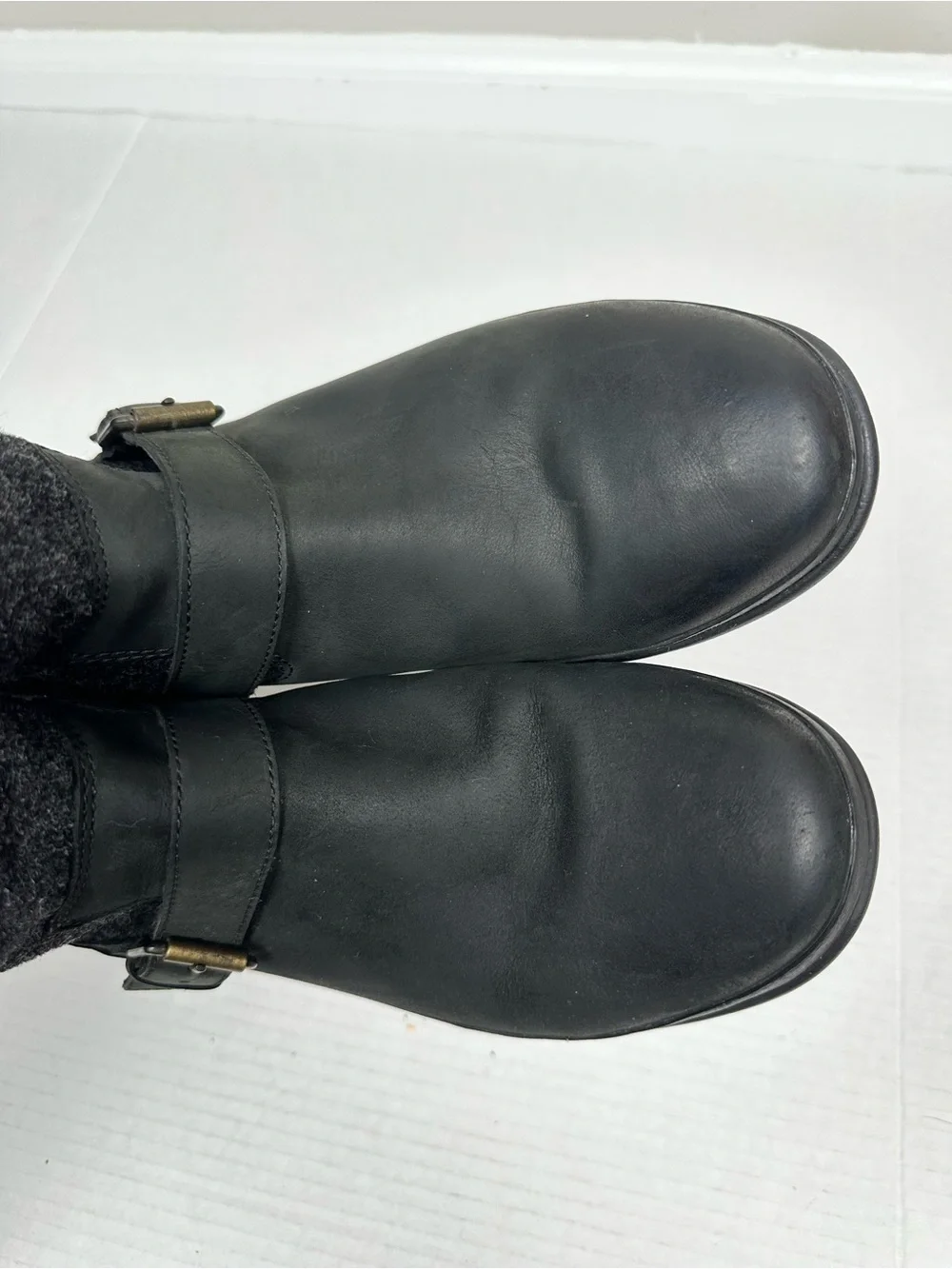 UGG Women's Robbie Mid-Calf Boots Size US 8.5